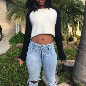 Forever 21 black and White Ringer fuzzy sweater